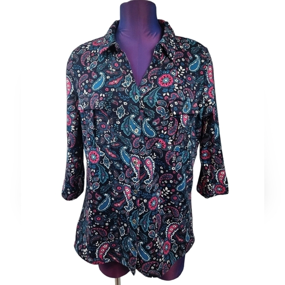 NWT Hastings & Smith Paisley Black‎ Iris Button Down Roll Tab Top Size Medium - Picture 1 of 11